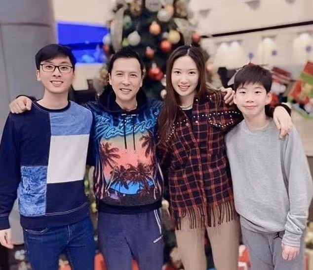 甄子丹汪詩詩補辦婚禮,慶祝結婚20周年,王寶強呂良偉等眾星雲集