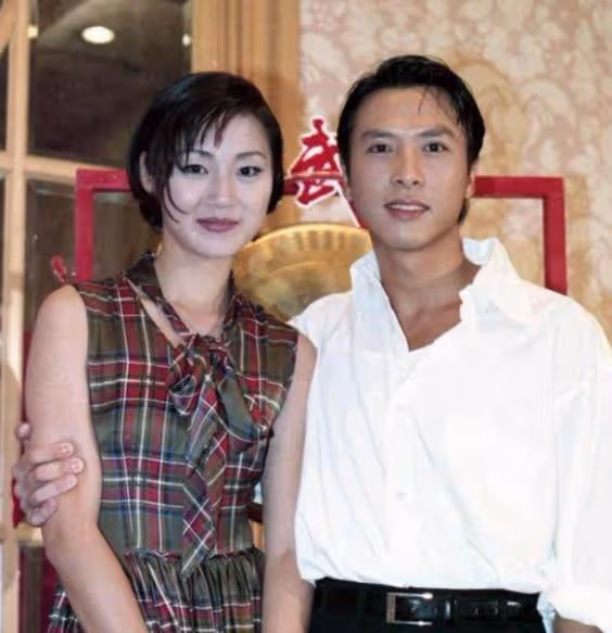 甄子丹汪詩詩補辦婚禮,慶祝結婚20周年,王寶強呂良偉等眾星雲集