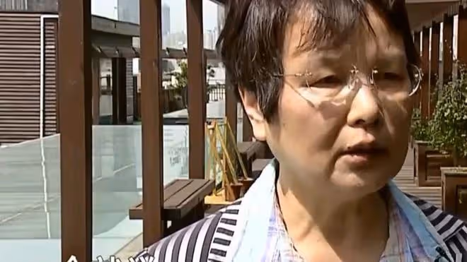 26歲男子與48歲女友相戀3年，遭母親反對：她不願意給老人沖喜