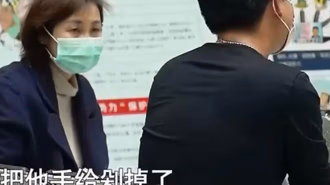 妻子與同事曖昧,導致丈夫鋃鐺入獄,妻子:我愧對孩子和公婆