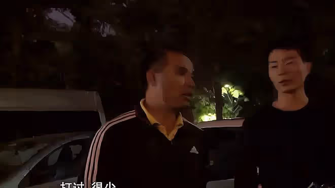 女孩與男友結婚,沒有告訴父親,遭到他的敵視:你必須再結一次婚