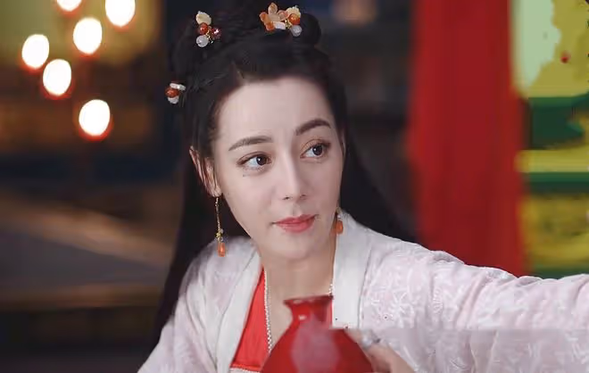 安樂傳：洛銘西才是安樂的未婚夫，韓燁橫刀奪愛？洛銘西愛而不得