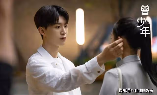 《曾少年》結局:謝喬逆襲知名作家,王瑩心碎出國,肖千喜結局太悲涼