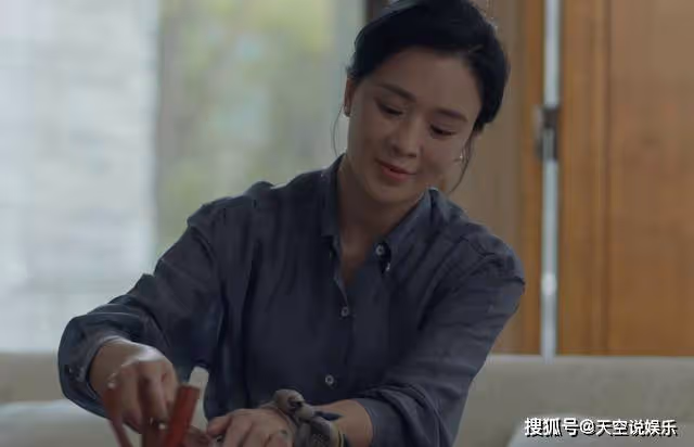 《曾少年》看了為夫割腕的楊母,才知千喜替謝喬擋了多大的雷