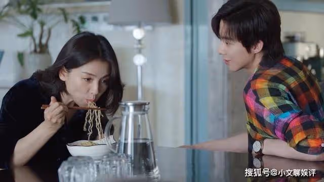 《做自己的光》蔣俊豪搬進何歡家,意外曝光真實目的,心思隱藏太深