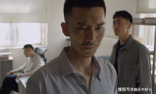 《曾少年》男友一輝下線，秦茜用一條斷腿，懲罰了自己的家人