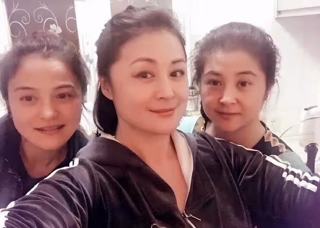 於月仙的妹妹開麵館生意好,張學松重回赤峰說媽媽和弟弟都挺好