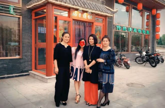 於月仙的妹妹開麵館生意好,張學松重回赤峰說媽媽和弟弟都挺好