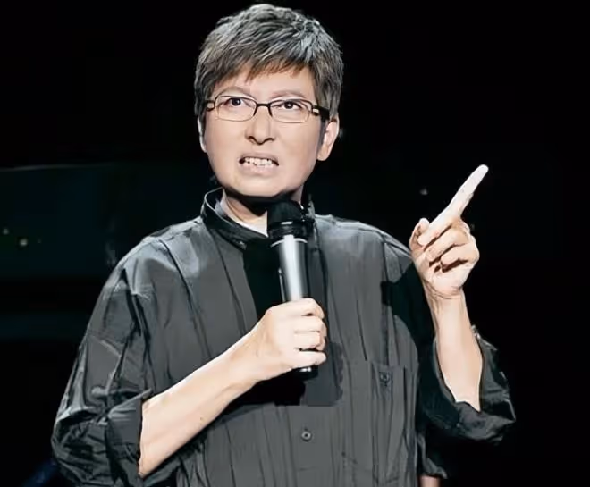 突發!52歲男星宣布確診大腸癌,飲食健康每天健身仍得病情緒崩潰