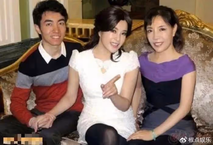 4段婚姻,71歲依舊無兒無女的劉曉慶,最終活成了自己的「女皇」