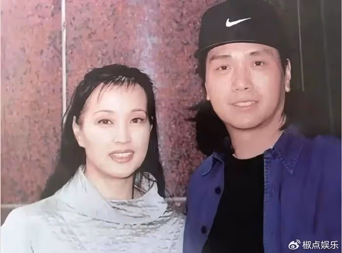 4段婚姻,71歲依舊無兒無女的劉曉慶,最終活成了自己的「女皇」