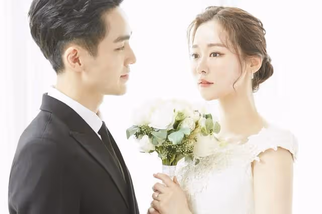 大姐兒子結婚我送5000,我兒子結婚她送500,我:把差的4500補上