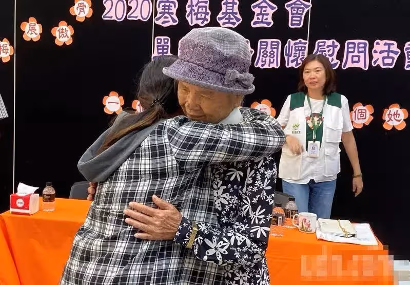 堅持行善49年！85歲守寡嬤「捐1千萬建基金會」幫助了528位單親媽媽，每年「丈夫忌日隔天必捐款」：化悲傷為祝福