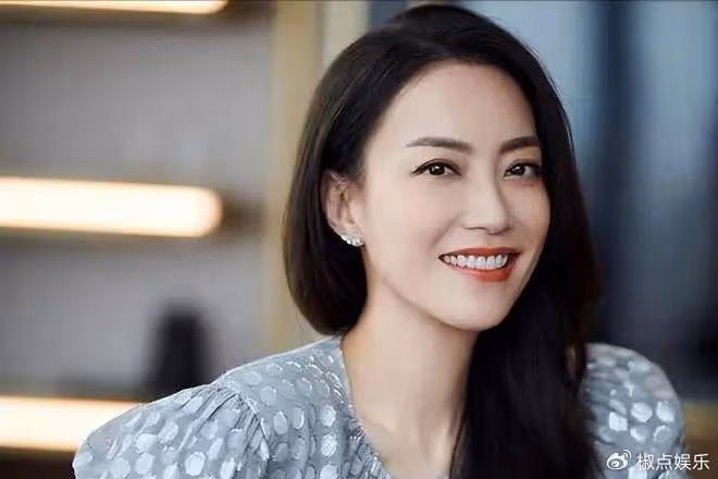 陪伴謝霆鋒28年,39歲未婚先孕生下女兒,謝霆鋒直言養你們一輩子