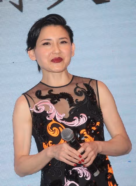 開心!58歲港女星曝將榮升婆婆,曾經歷兩段失敗婚姻育有3子女