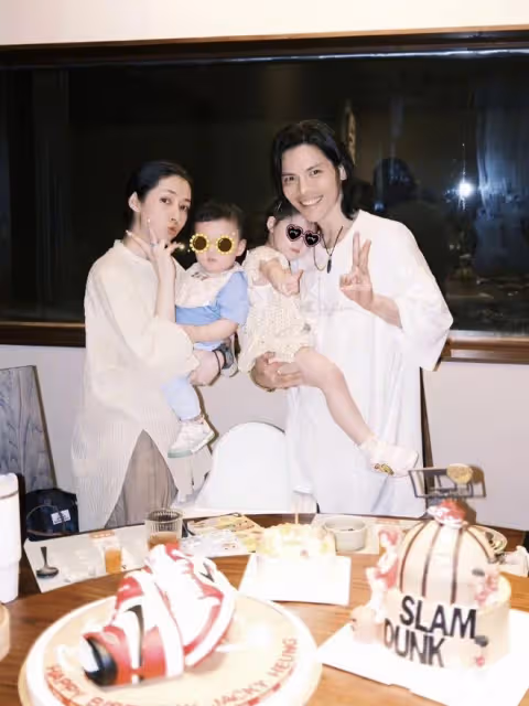向佐曬全家福，獲郭碧婷和兒女探班驚喜慶生，工作場地亂得像倉庫
