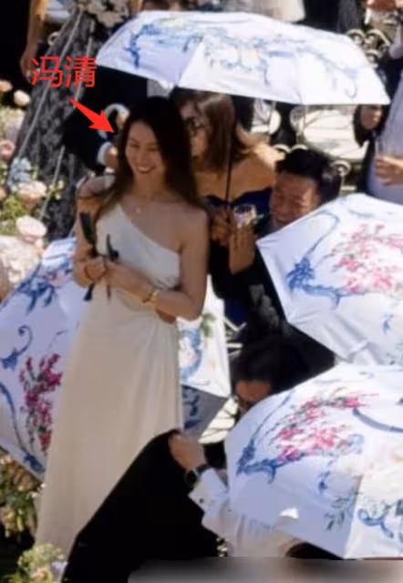 王寶強馮清合體，被嘲像是白雪公主與小矮人！