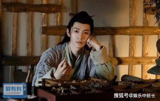 《長相思》葉十七的真實身份是誰？《長相思》相柳什麼時候愛上小夭的？