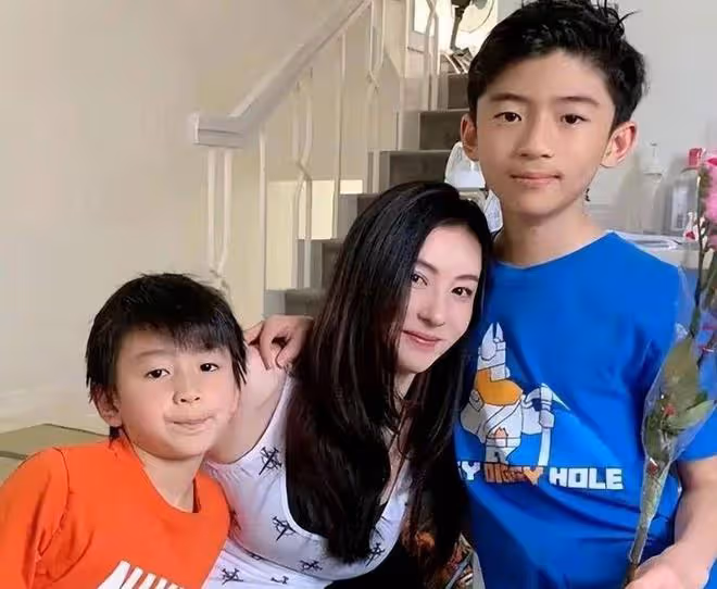 謝霆鋒張柏芝澳洲疑見面,分別帶兒子國外度假,網友喊話兩人復合