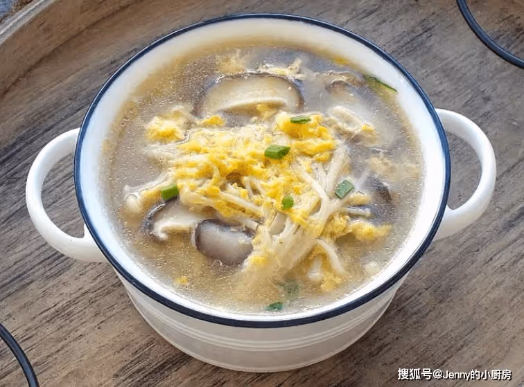 夏天出汗多,這5道湯要常喝,補充水分,增強免疫力,健康過夏