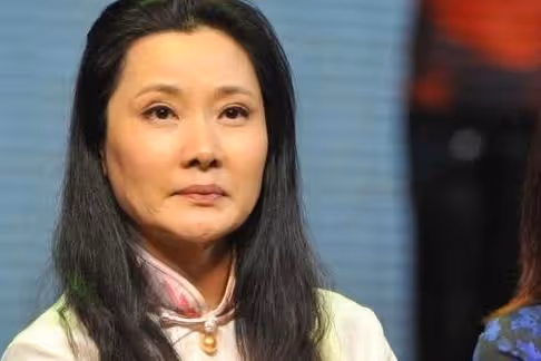 「幾百萬排戲,戲呢?錢呢?」何賽飛的靈魂拷問,升華了郭德綱