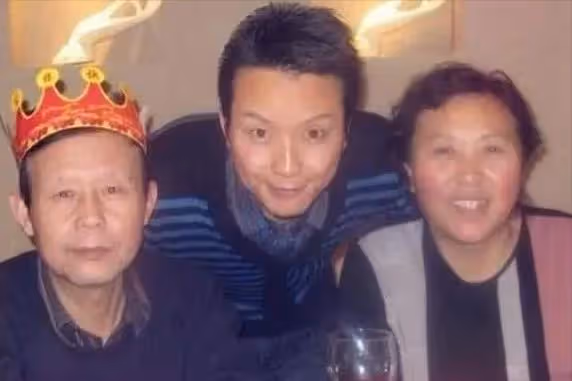 「跳樑小丑」李玉剛跌落神壇,不再被世界寬容,梅葆玖:死不原諒