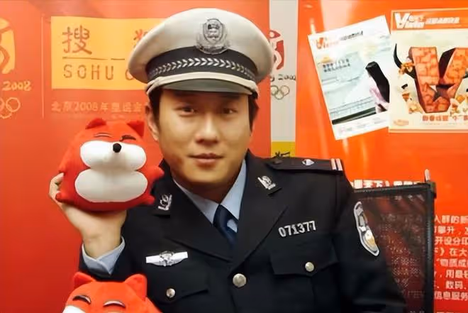 停播五年,那個挽救無數司機的「網紅交警」譚喬,卻挽救不了自己