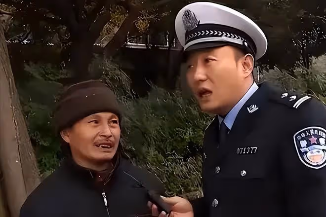 停播五年,那個挽救無數司機的「網紅交警」譚喬,卻挽救不了自己