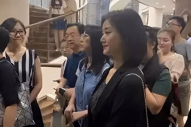 24年登春晚,39歲銷聲匿跡,「春晚國臉」宋祖英如今怎樣了?