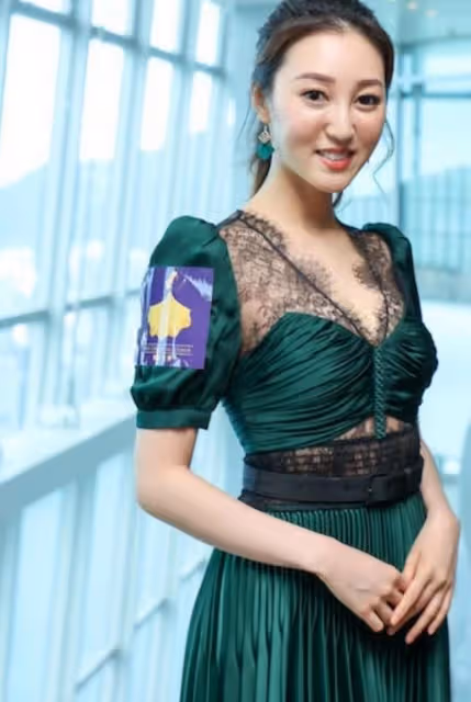 爭議!前港姐回應被指愛炫富,曾與年長40歲富商閃婚躋身上流社會