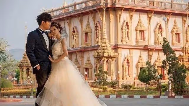 婆婆進城伺候兒媳,帶了一箱鹽鴨蛋,兒子回來後看了眼廚房:離婚