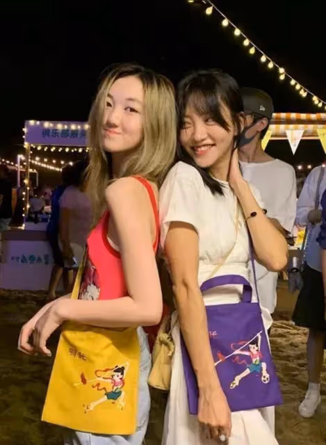 鬧掰?李嫣回京過暑假,金喜卻帶夏夏回娘家,網友:後媽不好當?