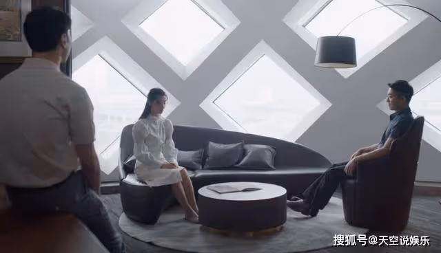 《曾少年》把自己賣給資本家的肖千喜，丟了兩樣最寶貴的東西