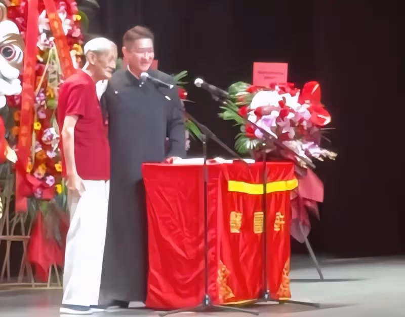 曹雲金離開師門後首場巡演爆滿,88歲田立禾捧場,前妻唐苑也來了