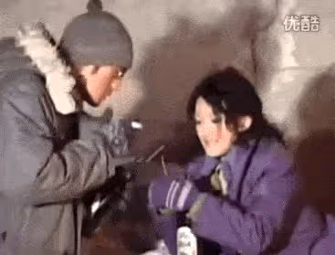 47歲男神罕見露面勾起回憶殺,亞太區最帥面孔,終究是老了