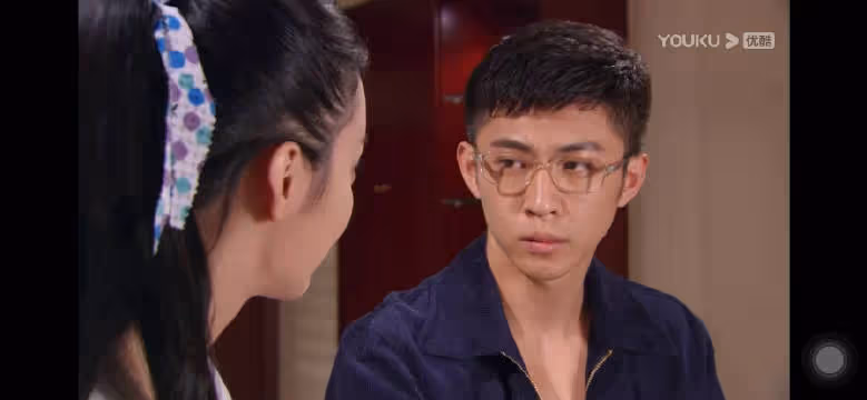 65歲劉曉慶和小年輕爭風吃醋，飾演的葉春兒被撬牆角了