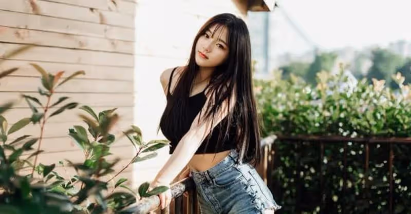 兒媳總嫌婆婆多管閒事，婆婆無意救下親家公後，兒媳後悔不已！