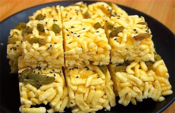 一塊沙琪瑪等於幾碗飯?看似簡單的話題,卻在社交媒體引起了熱議
