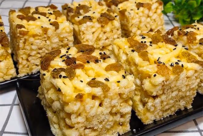 一塊沙琪瑪等於幾碗飯?看似簡單的話題,卻在社交媒體引起了熱議
