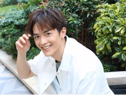 短短3年就變男二！TVB「星三代」直言不介意奶奶幫助！大稱女搭檔曾高冷
