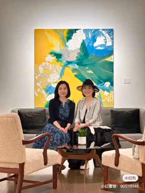 林青霞偕陶敏明游日被偶遇,當作家後與藝術頻頻會面