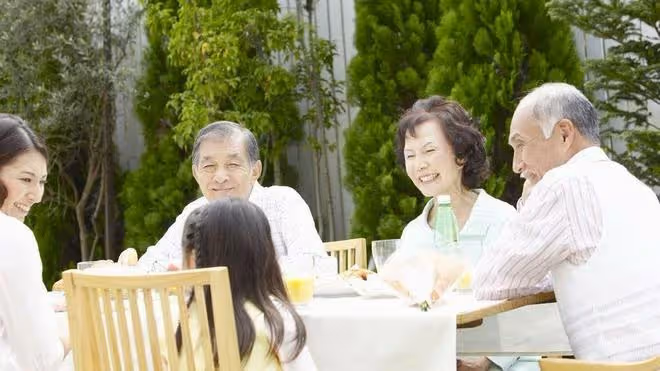 「兒媳你回娘家坐月子，我嫌家臭」，兒媳：這就是陪嫁房，就是娘家