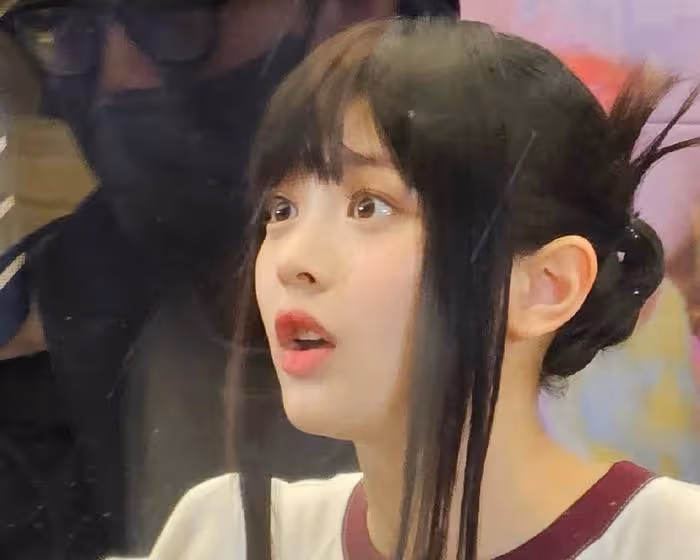 18歲韓女星對人生感到後悔?她的魅力俘獲網友,期待職業生涯巔峰