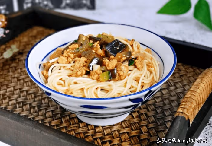 三伏天不想做飯,試試這5道快手主食,簡單省事,營養好吃還不貴