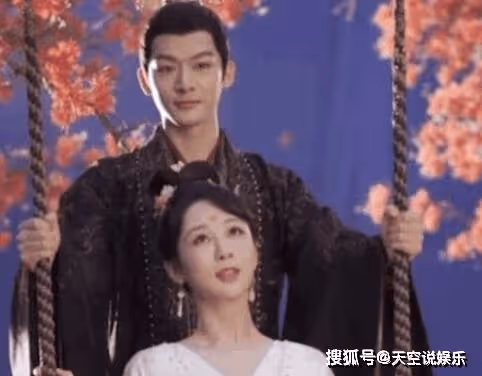 《長相思》小夭到底愛誰?小夭對瑲玹、塗山璟和相柳三人究竟是什麼感情?