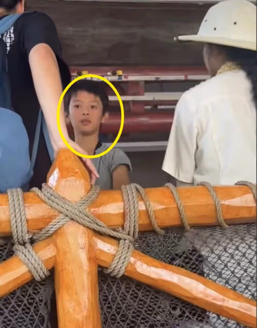孫儷帶娃新加坡海島度假,餐桌上被曝不文明行為,網友火速圍觀!