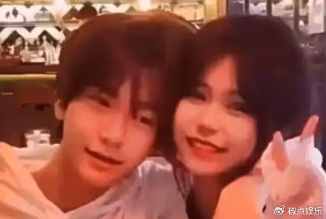 林瑞陽13歲女兒現身法國!打扮成熟露小蠻腰,張庭近照變胖引眾議