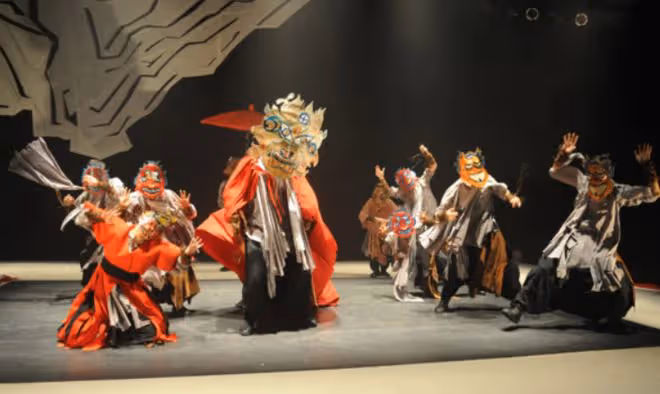 刀郎《羅剎海市》詳解,罵人不帶髒,「那又鳥」讓天后評論區淪陷