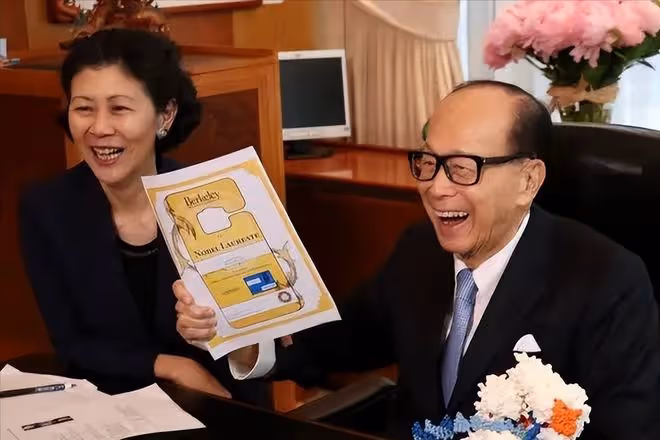 在「蛇蠍美人」李嘉欣身上,我看到了善惡到頭終有報!