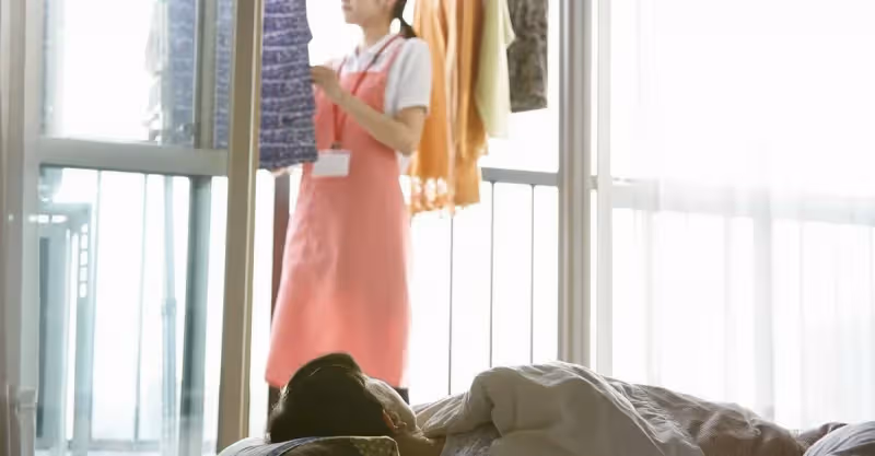 婆婆趕走兩個保姆，叫我辭職照顧她，我：行，小姑子也辭職一起來